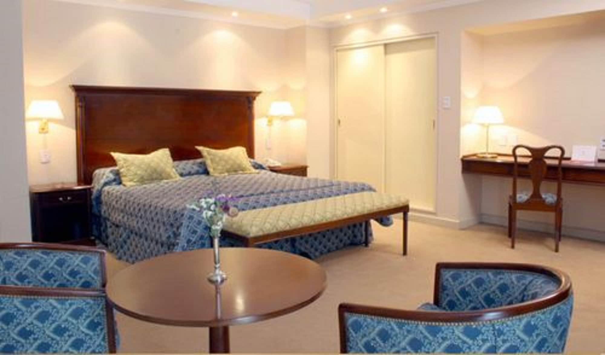 Provincial Plaza Hotel Салта Екстериор снимка