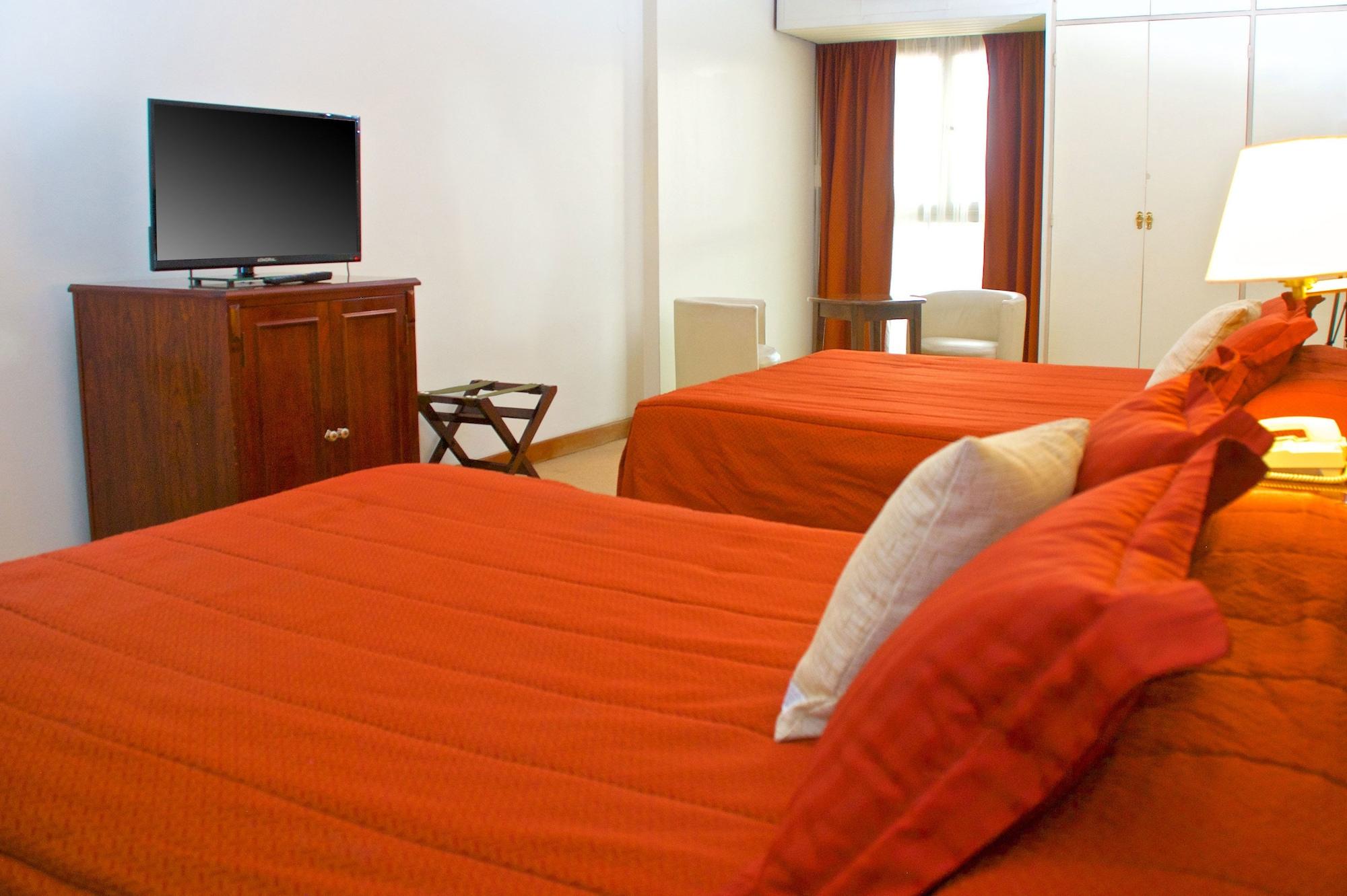 Provincial Plaza Hotel Салта Екстериор снимка