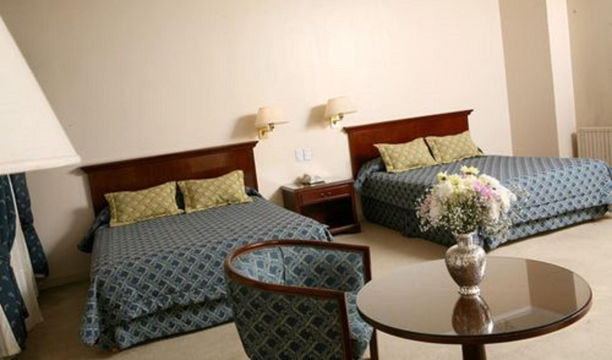 Provincial Plaza Hotel Салта Екстериор снимка