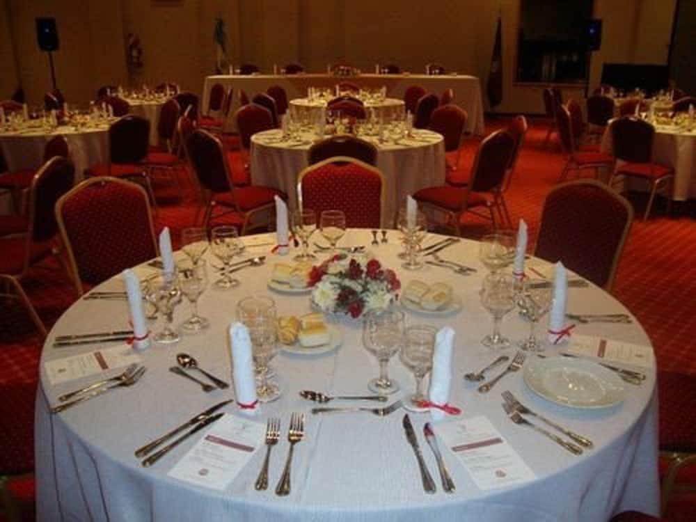 Provincial Plaza Hotel Салта Екстериор снимка