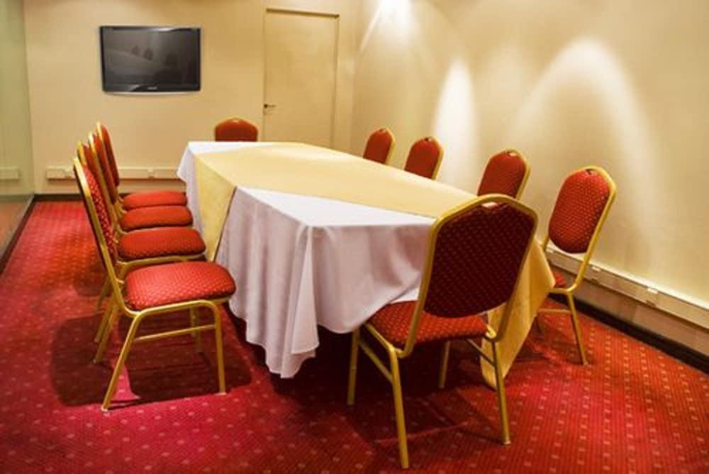 Provincial Plaza Hotel Салта Екстериор снимка