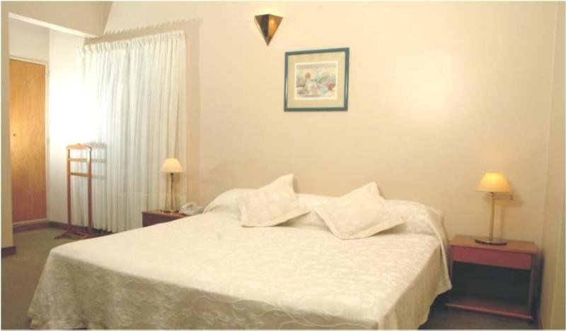 Provincial Plaza Hotel Салта Екстериор снимка